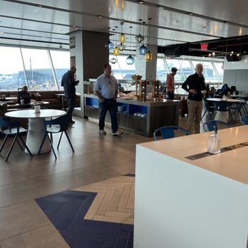 Alaska Lounge - Airport Lounges Near Me - Jamaica, New York Alaska Lounge - Airport Lounges Near Me - Jamaica, New York