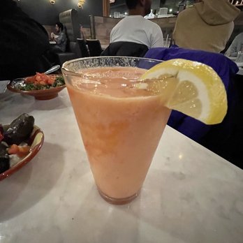 Tanoor Seattle - Pineapple and guava blended juice - Lebanese Near Me - Seattle, Washington