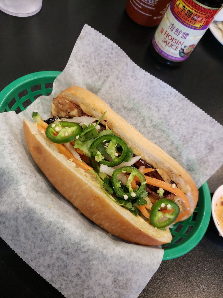 NOM NOM PHO ASIAN KITCHEN 136 Photos & 178 Reviews 213 N Main St