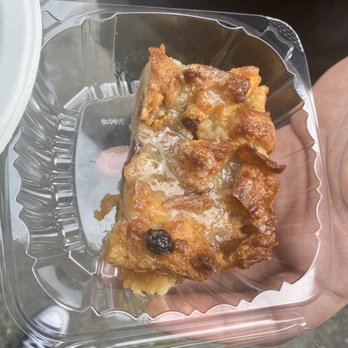 Smorgasburg - Dylana's Sweet Treats- Vanilla Bourbon Bread Pudding - Street Vendors Near Me - Brooklyn, New York Smorgasburg - Dylana's Sweet Treats- Vanilla Bourbon Bread Pudding - Street Vendors Near Me - Brooklyn, New York