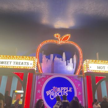 Big Apple Circus - Performing Arts Near Me - New York, New York Big Apple Circus - Performing Arts Near Me - New York, New York