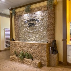 Luxury Nail and Spa