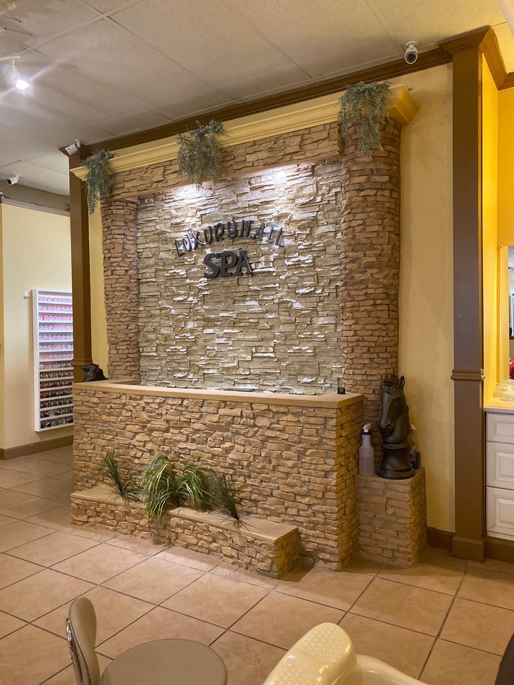 LUXURY NAIL AND SPA Updated September 2024 30 Photos & 21 Reviews
