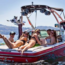 Bakes Marine - Lake Washington