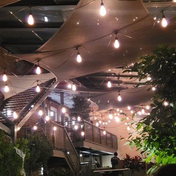 Faubourg Montclair - Patio area - French Near Me - Montclair, New Jersey