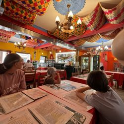 Little India - Tische und den Großteil des Restaurants