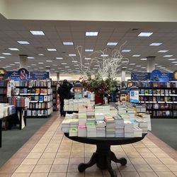 Barnes & Noble Booksellers