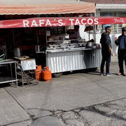 Rafa's Tacos - Taco stand