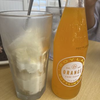 Lynn's Table - Dreamsicle float - American Near Me - Spring, Texas Lynn's Table - Dreamsicle float - American Near Me - Spring, Texas