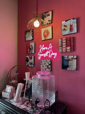 Sweet Dee’s Bakeshop by null