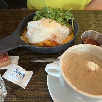 Le Petit Belge - Veggie bowl and latte - Breakfast & Brunch Near Me - Vancouver, British Columbia