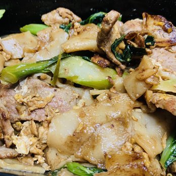 Thai Siri Restaurant - Pad See Ew - Thai Near Me - Streamwood, Illinois Thai Siri Restaurant - Pad See Ew - Thai Near Me - Streamwood, Illinois