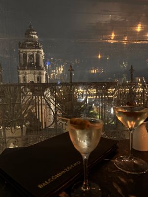 Balcón del Zócalo by null