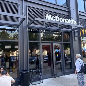 McDonald’s - Burgers Near Me - Chicago, Illinois