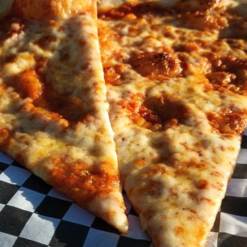 Atlas Pizza - Sunshine on my pizza - outdoor seating is delightful when the weather cooperates. - Pizza Near Me - Portland, Oregon Atlas Pizza - Sunshine on my pizza - outdoor seating is delightful when the weather cooperates. - Pizza Near Me - Portland, Oregon