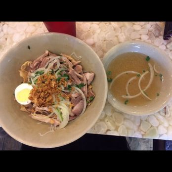 Pho Binh 59 South - Pho Ga Kho - Large Dry chicken pho (dark meat) $10.00. The BEST I ever had so far. - Vietnamese Near Me - Houston, Texas Pho Binh 59 South - Pho Ga Kho - Large Dry chicken pho (dark meat) $10.00. The BEST I ever had so far. - Vietnamese Near Me - Houston, Texas
