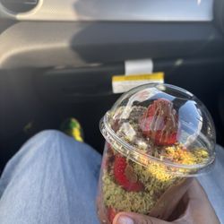 Lune Cafe - Dubai Chocolate Strawberry Cup