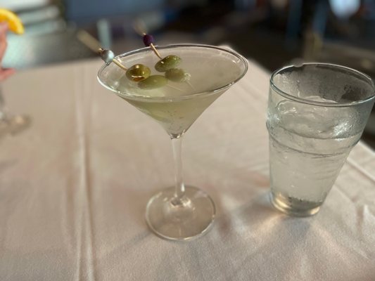 Paula's On Main by null