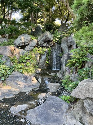 Imperial Palace East National Gardens by null