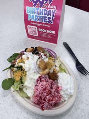 Chuck E. Cheese by null