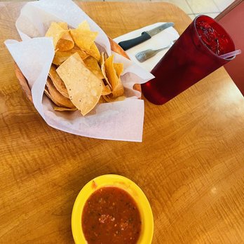 El Burrito Junior - I had Jamaica and carbonated lemonade with aromatic oregano salsa fresca.  Lovely! - Mexican Near Me - Lomita, California