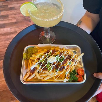 Culberts Pub - Loaded Fries - beer cheese, bacon, sour cream, and scallions - Chicken Wings Near Me - Niagara Falls, New York Culberts Pub - Loaded Fries - beer cheese, bacon, sour cream, and scallions - Chicken Wings Near Me - Niagara Falls, New York