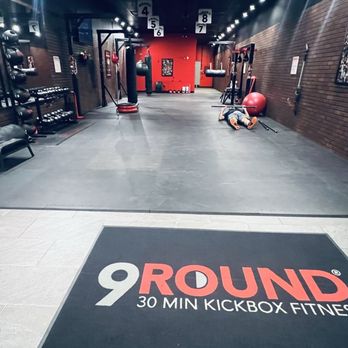 9Round Kickboxing Fitness - Kickboxing Near Me - Wheeling, Illinois