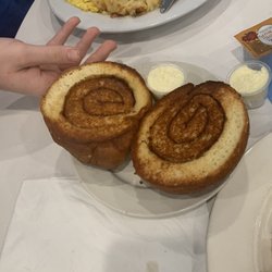 Wilmington diner - Cinnamon Bun