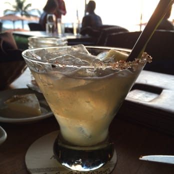 Ama Ama Restaurant - Kiawe Pineapple - New American Near Me - Kapolei, Hawaii