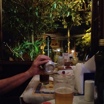 Tiro Liro - Que tal comer olhando para essa janela? Delicia - Bars Near Me - São Paulo, SP
