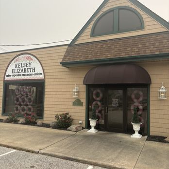 Kelsey Elizabeth Cakes - Outside Kelsey Elizabeth bakery in Rocky River / 16 July 2026 - Bakeries Near Me - Rocky River, Ohio Kelsey Elizabeth Cakes - Outside Kelsey Elizabeth bakery in Rocky River / 16 July 2026 - Bakeries Near Me - Rocky River, Ohio