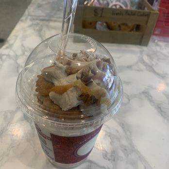 SmallCakes Cupcakery - Cupcakes Near Me - Pooler, Georgia