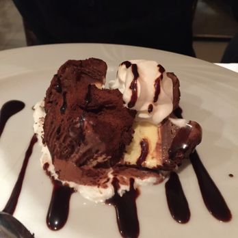Vesuvio - CHOCOLATE FUDGE BROWNIE - Italian Near Me - Bochum, NW