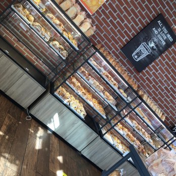 85°C Bakery Cafe-Pleasanton - I had to sneak to take pictures and be quick because I felt bad for people waiting in line - Bakeries Near Me - Pleasanton, California