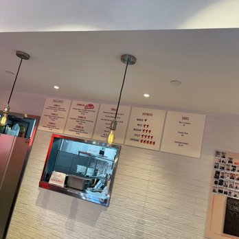 Main Chick Hot Chicken - Chicken Shop Near Me - Pasadena, California