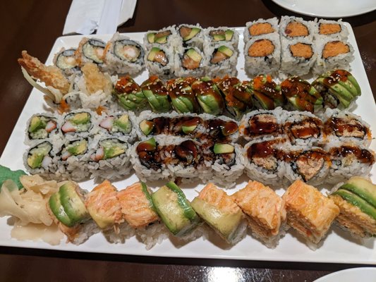 ishiyanaページ Delicious Sushi & Hibachi at Fujiyama