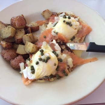 Sunset Grill - Smoked Samme - American Near Me - Fredericksburg, Texas