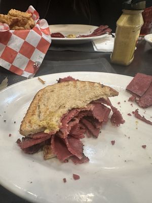 Ben's Kosher Delicatessen Restaurant and Caterer by null