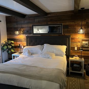 Shell Beach Inn - Bed - Hotels Near Me - Pismo Beach, California Shell Beach Inn - Bed - Hotels Near Me - Pismo Beach, California