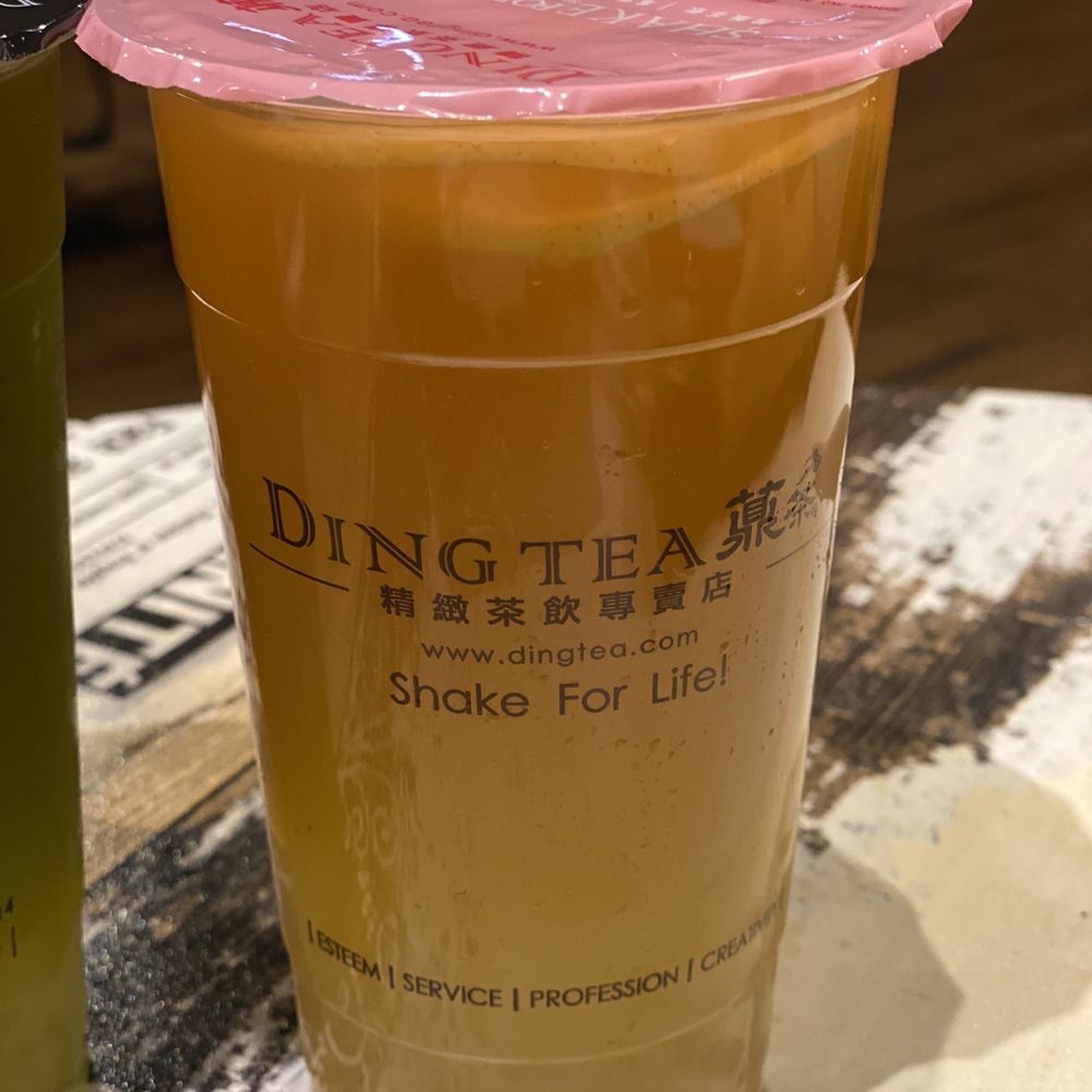 Ding Tea Johns Creek - Kumquat Lemon Fruit Tea with White Crystal Boba. - Coffee & Tea Near Me - Johns Creek, Georgia