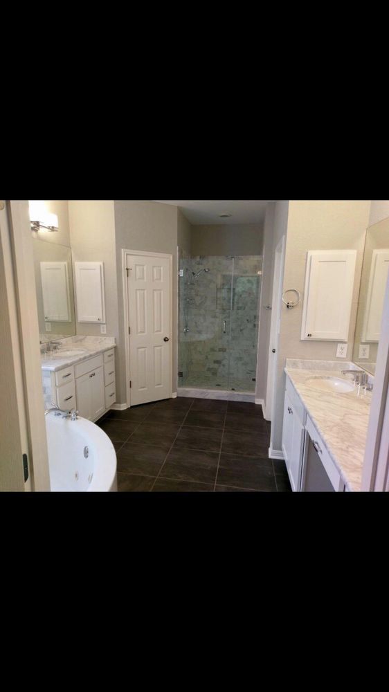 Slide of Lonestar Contracting