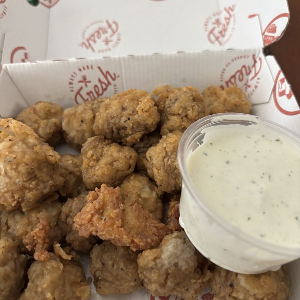 Slim Chickens - Fried mushrooms - Southern Near Me - Kyle, Texas Slim Chickens - Fried mushrooms - Southern Near Me - Kyle, Texas