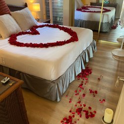 Demming's Delivery - Rose petal service!