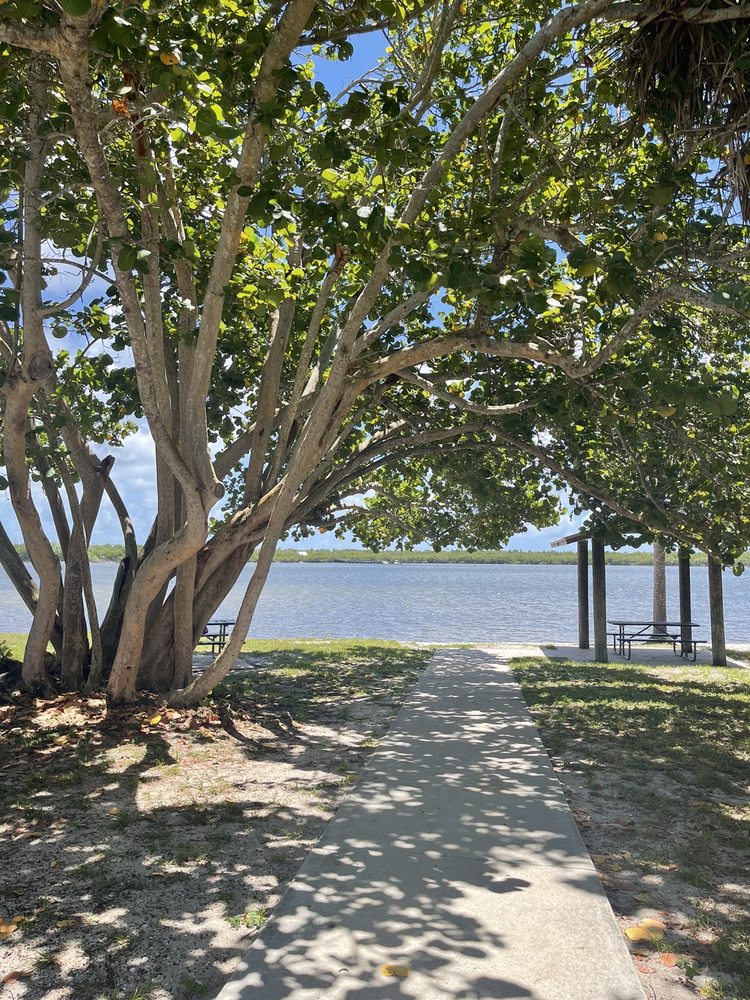 Cove Road Park Image