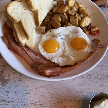 Toast on First - Simple breakfast - Coffee & Tea Near Me - Whittier, California Toast on First - Simple breakfast - Coffee & Tea Near Me - Whittier, California