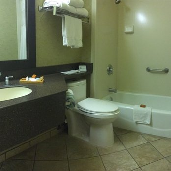 Adelaide Inn - Hotels Near Me - Paso Robles, California