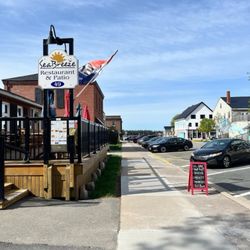 SeaBreeze Restaurant & Patio
