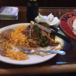 Long Branch Saloon Opry House & Ballroom - Carne asada!