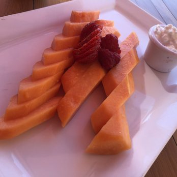 Lighthouse Cabo Restaurant - Sliced papaya - Tacos Near Me - Cabo San Lucas, BCS