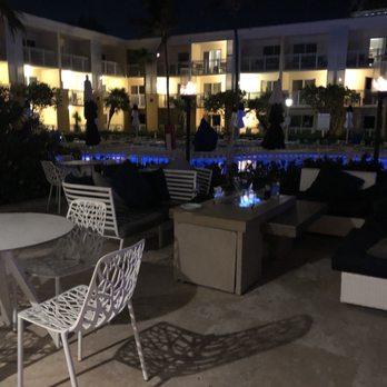 Latitudes - Poolside tables, fire pit & bar - Seafood Near Me - Highland Beach, Florida